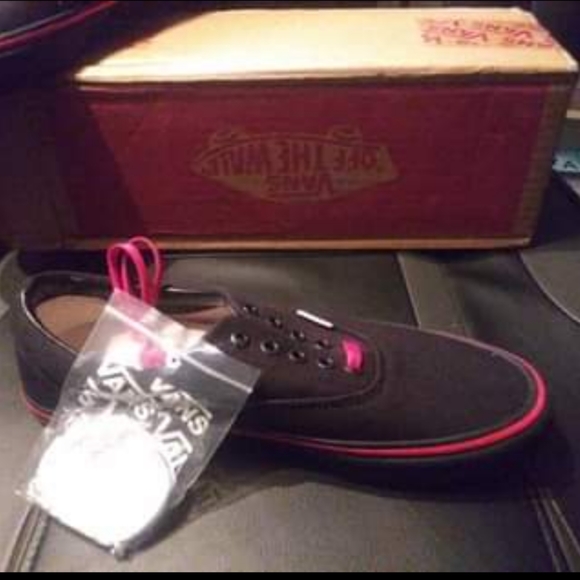 Vans pro customs, mens 9.5 - Picture 2 of 3